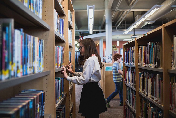 como organizar uma biblioteca escolar